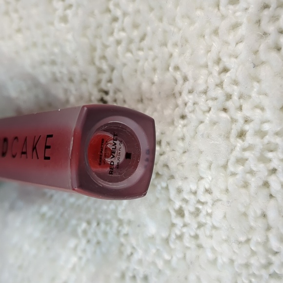 POUNDCAKE Cake Batter Matte Liquid Lipstick in Red Velvet 3.85ml/0.13fl oz - Picture 8 of 8